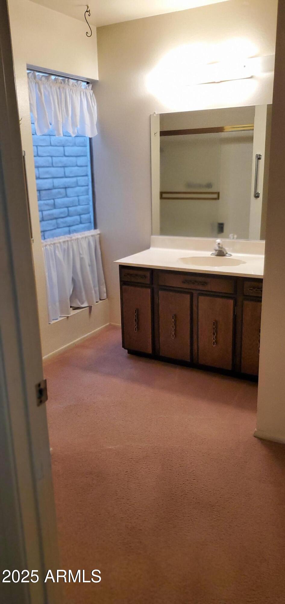 7844 E CRESTWOOD Way