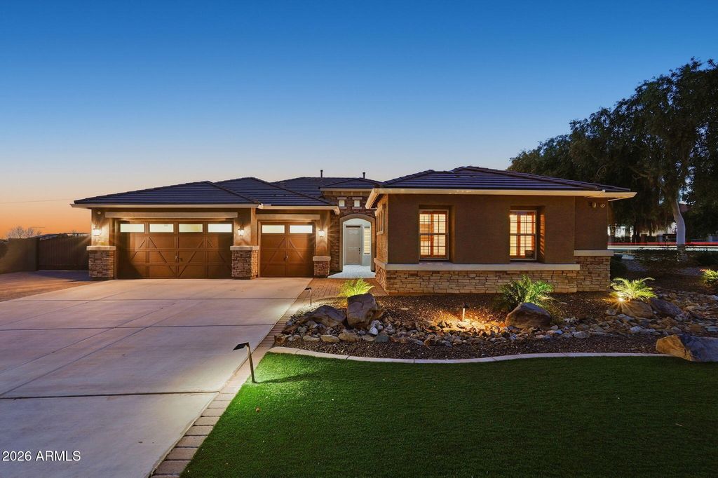 Photo of 12823 W Keim Drive, Litchfield Park, AZ 85340 (MLS # 6971762)