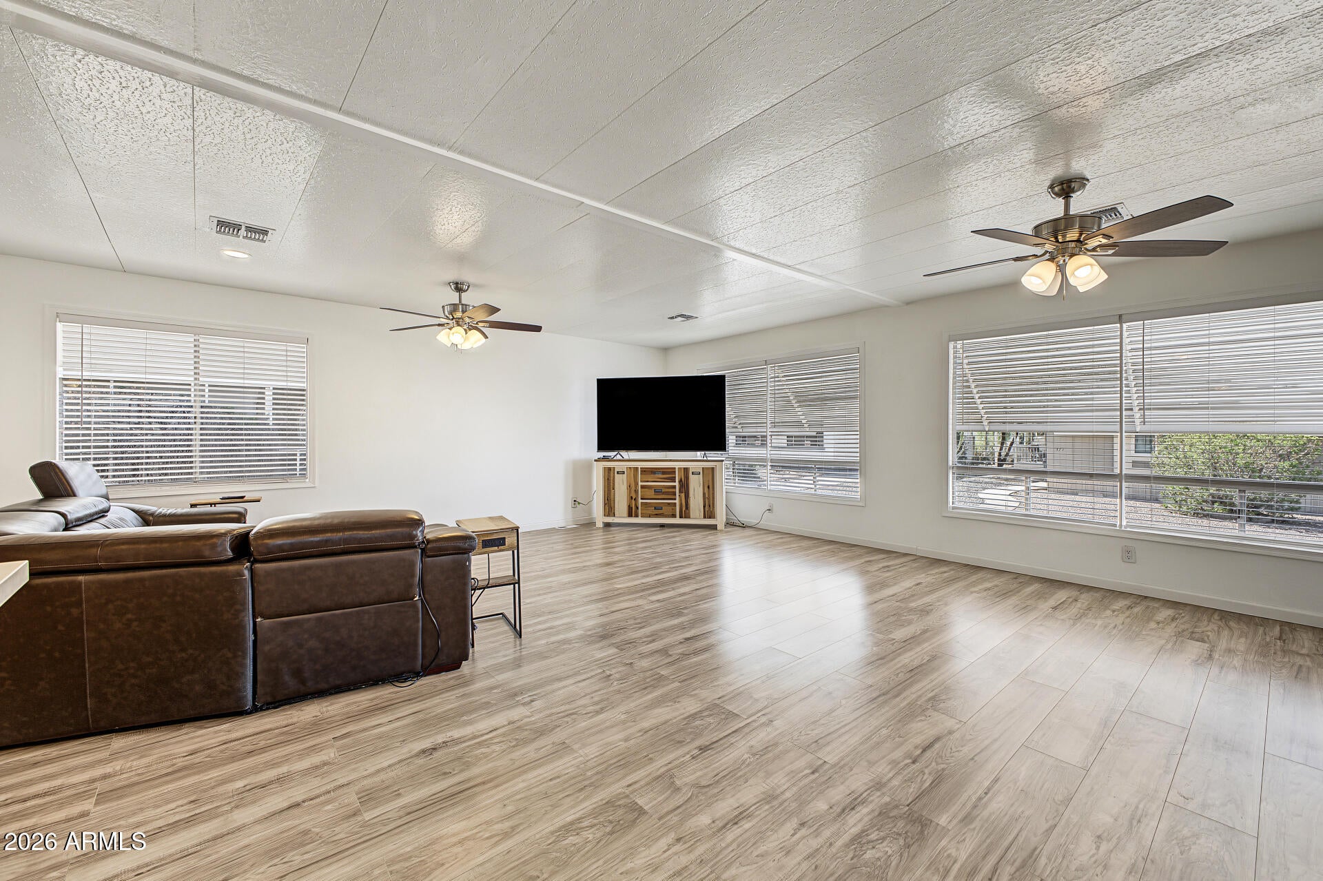2650 W UNION HILLS Drive 320