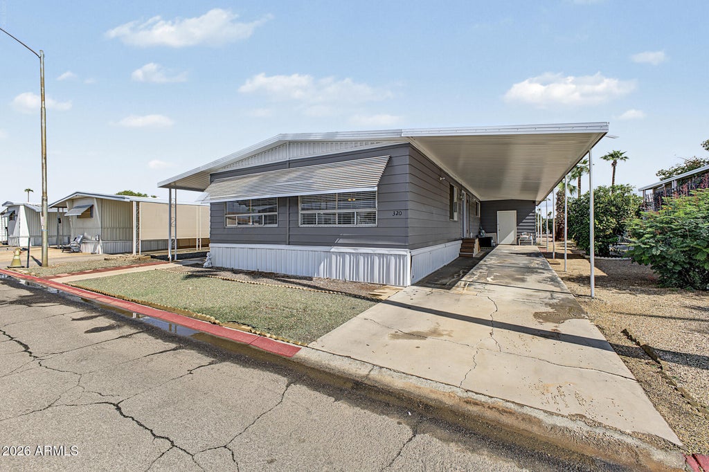 Photo of 2650 W Union Hills Drive #320, Phoenix, AZ 85027 (MLS # 7094704)