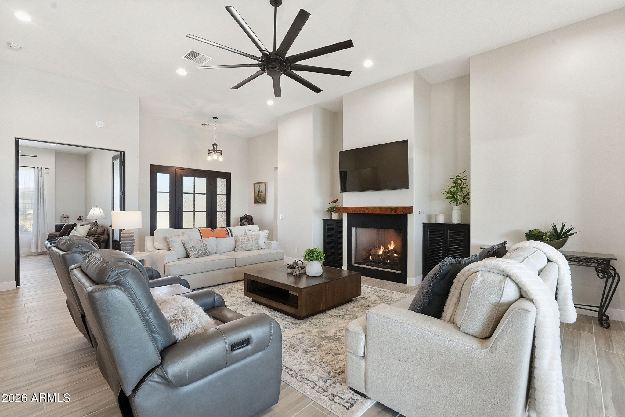 13811 E WINDSTONE Trail