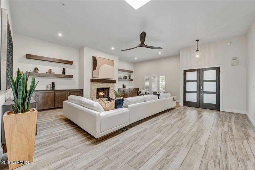 Photo of 8184 E Del Cuarzo Drive, Scottsdale, AZ 85258 (MLS # 6948834)