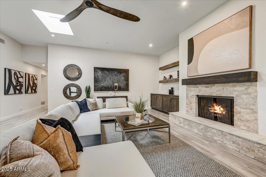 Photo of 8184 E Del Cuarzo Drive, Scottsdale, AZ 85258 (MLS # 6948834)