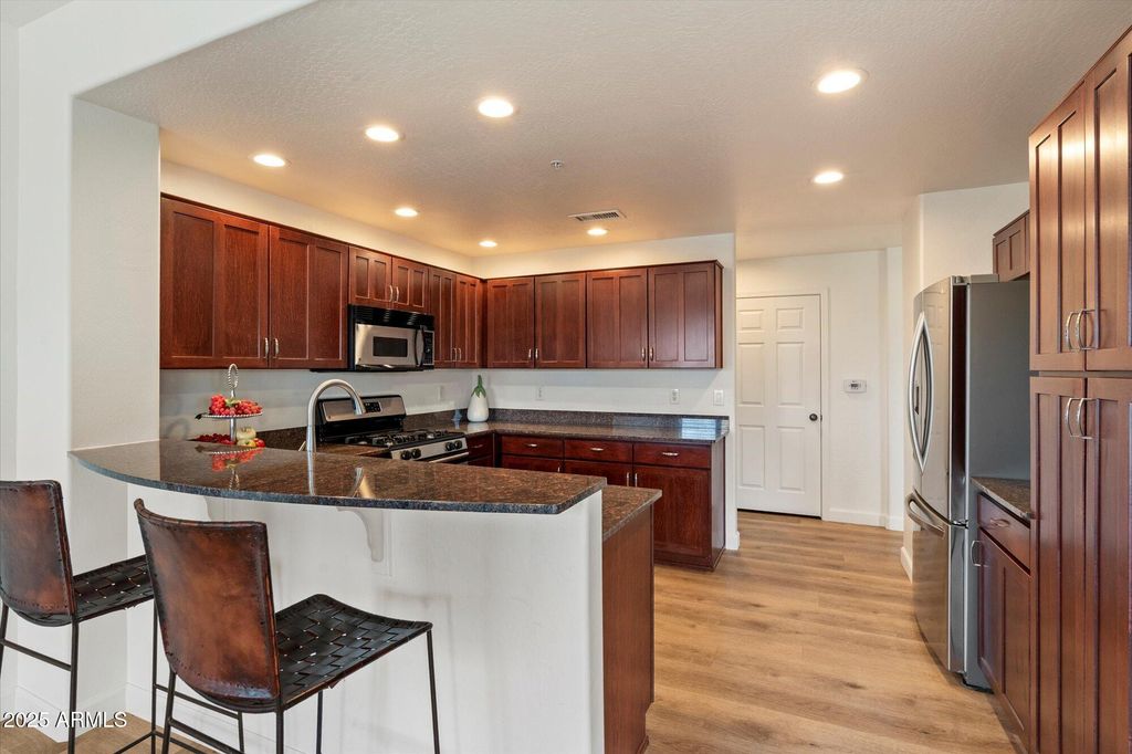 Photo of 19700 N 76th Street #2169, Scottsdale, AZ 85255 (MLS # 6846665)