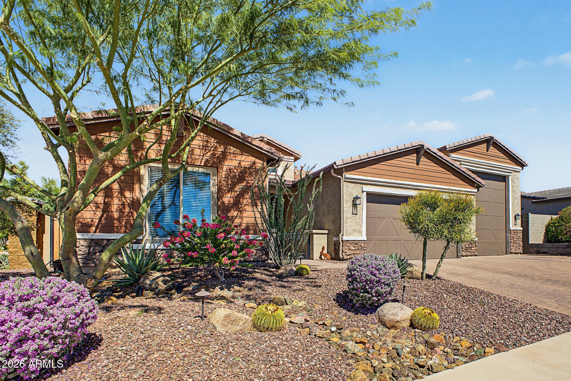 4052 E VIA CABALLO BLANCO --