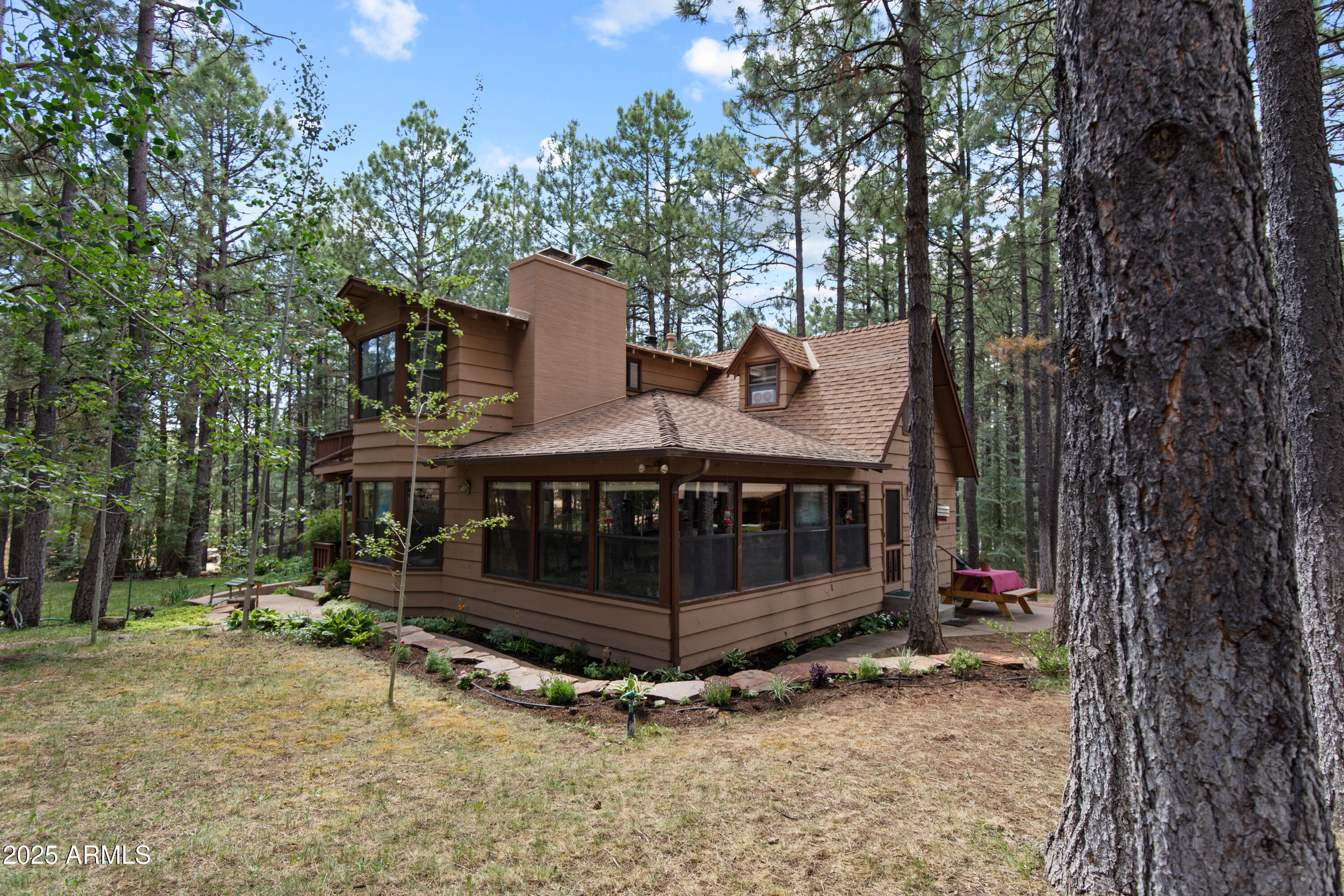 Homes 1 3910 LARSON Loop