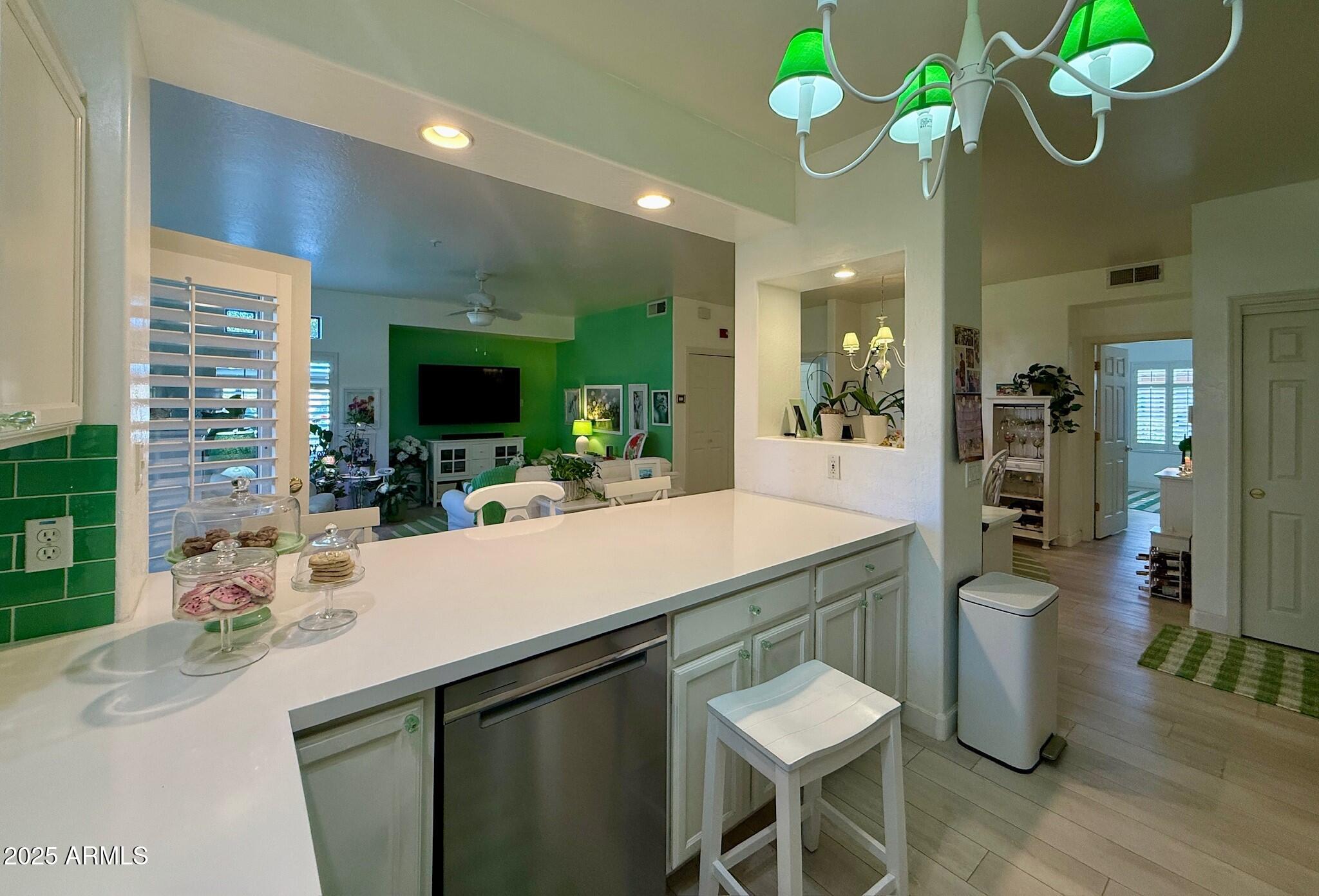 1351 N PLEASANT Drive 1108