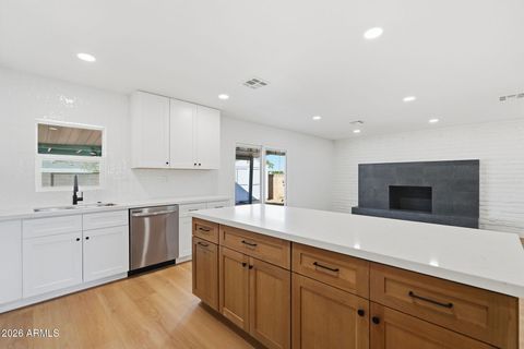 1514 E VERLEA Drive Tempe AZ 85282