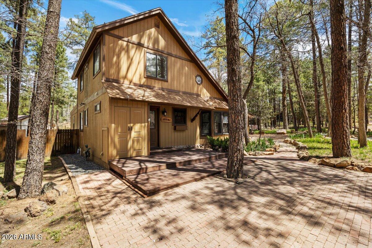 1204 FLORES Drive