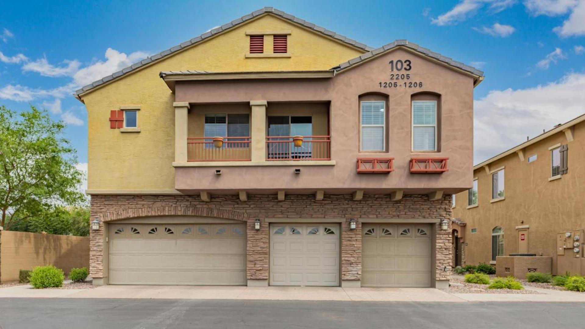 1350 S Greenfield Road Unit 2205