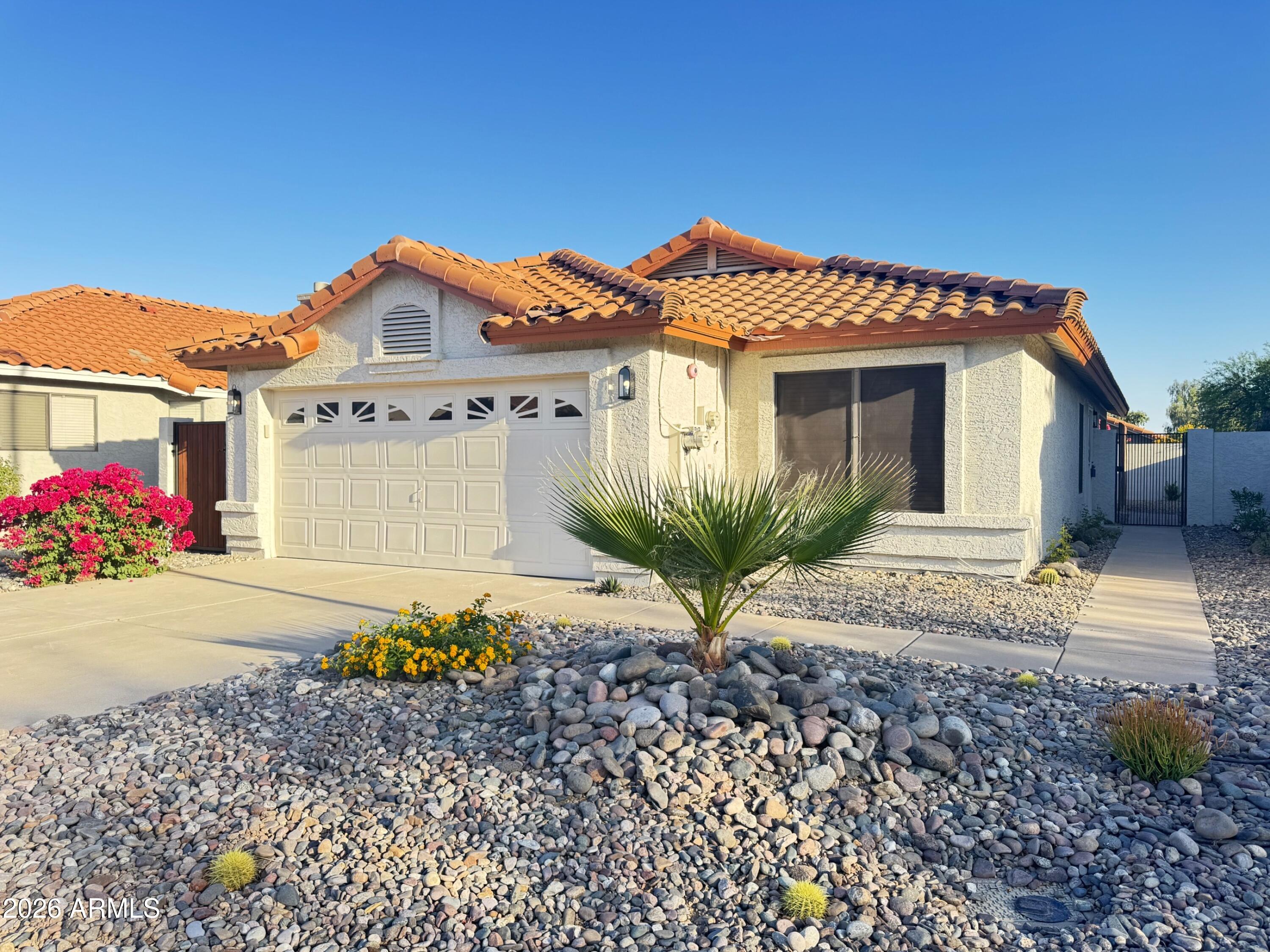 8819 E ASTER Drive