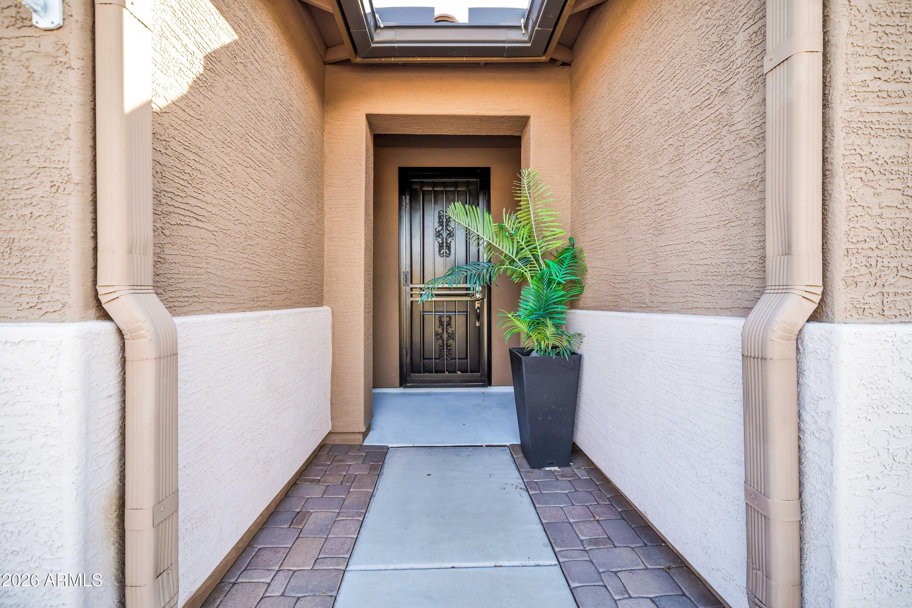 3713 W ABRAMS Drive
