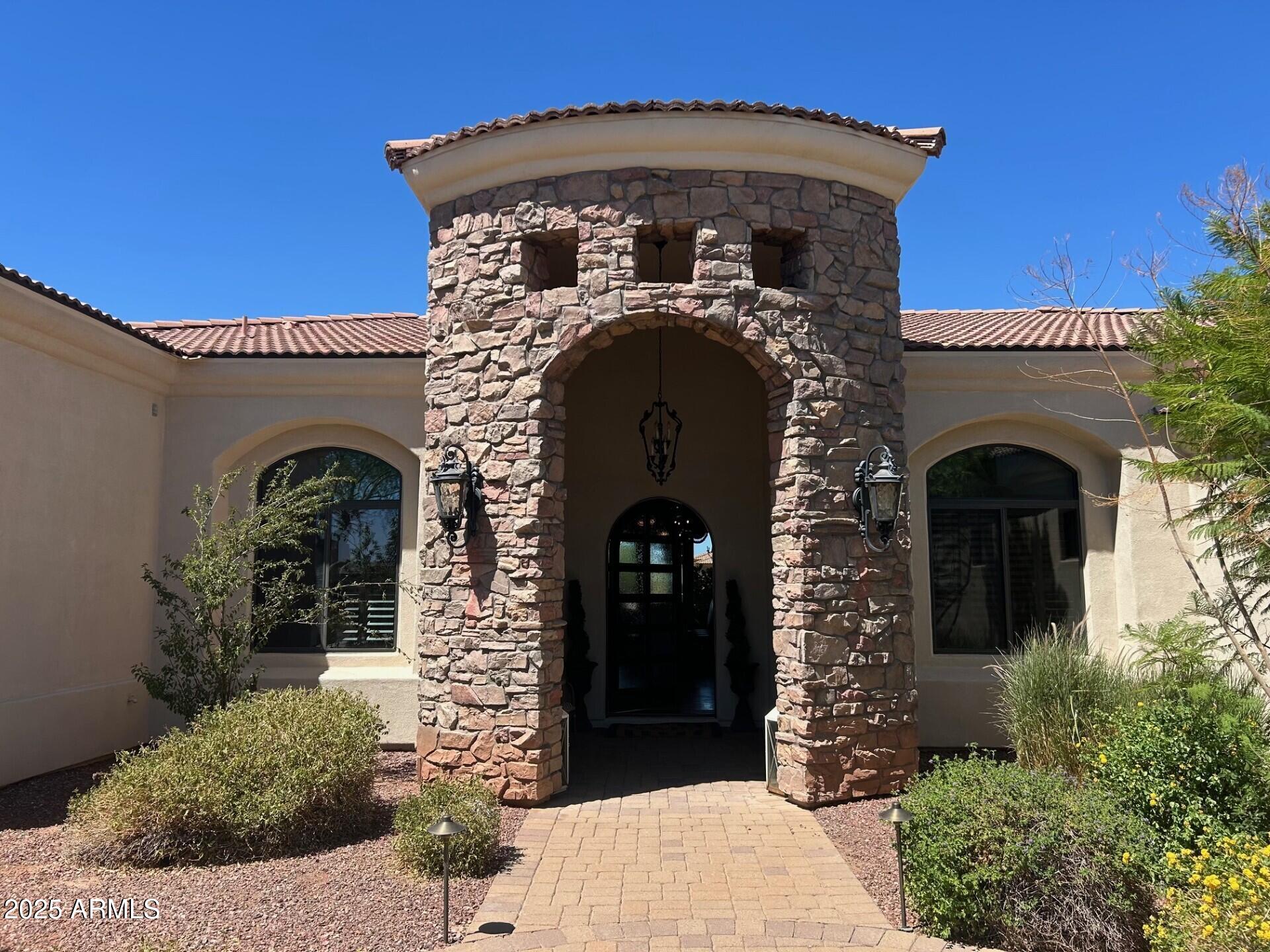 19248 W Alice Court