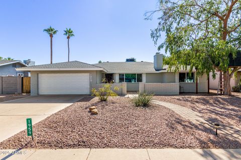 1959 E LAGUNA Drive Tempe AZ 85282
