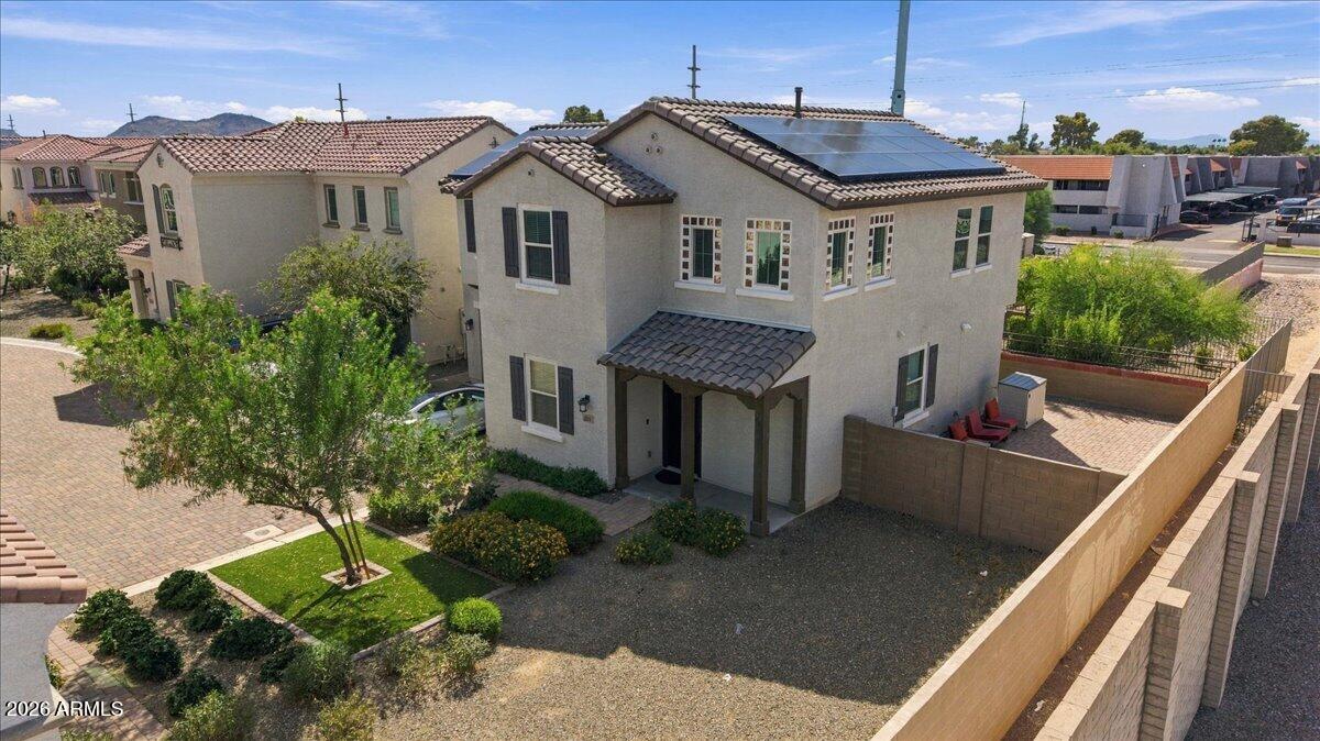 924 E ANDERSON Avenue