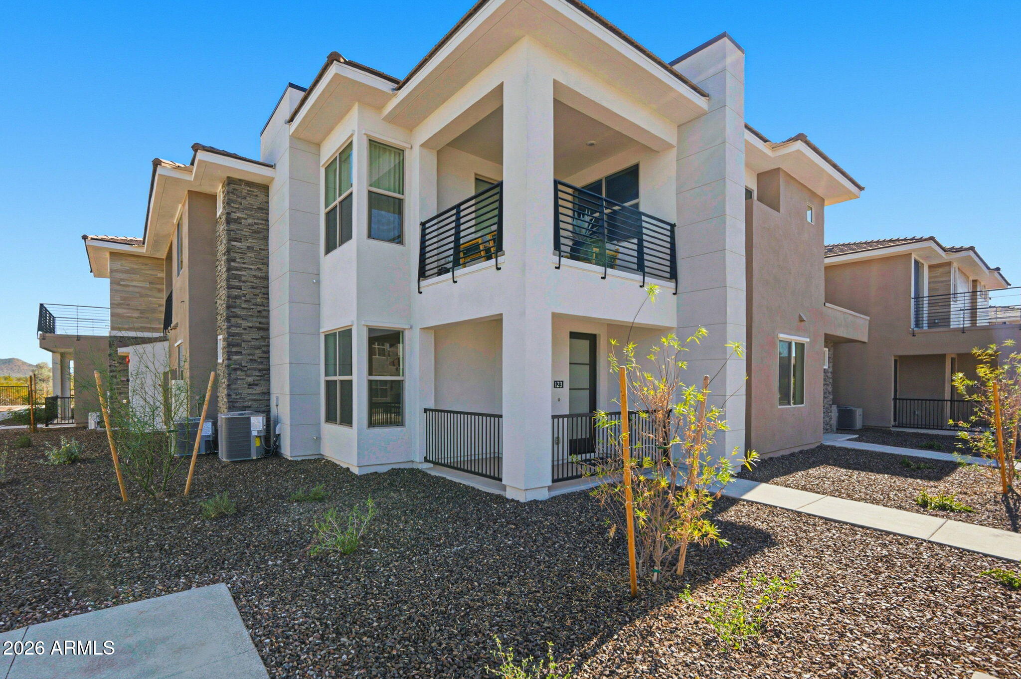 2121 W Sonoran Desert Drive 123