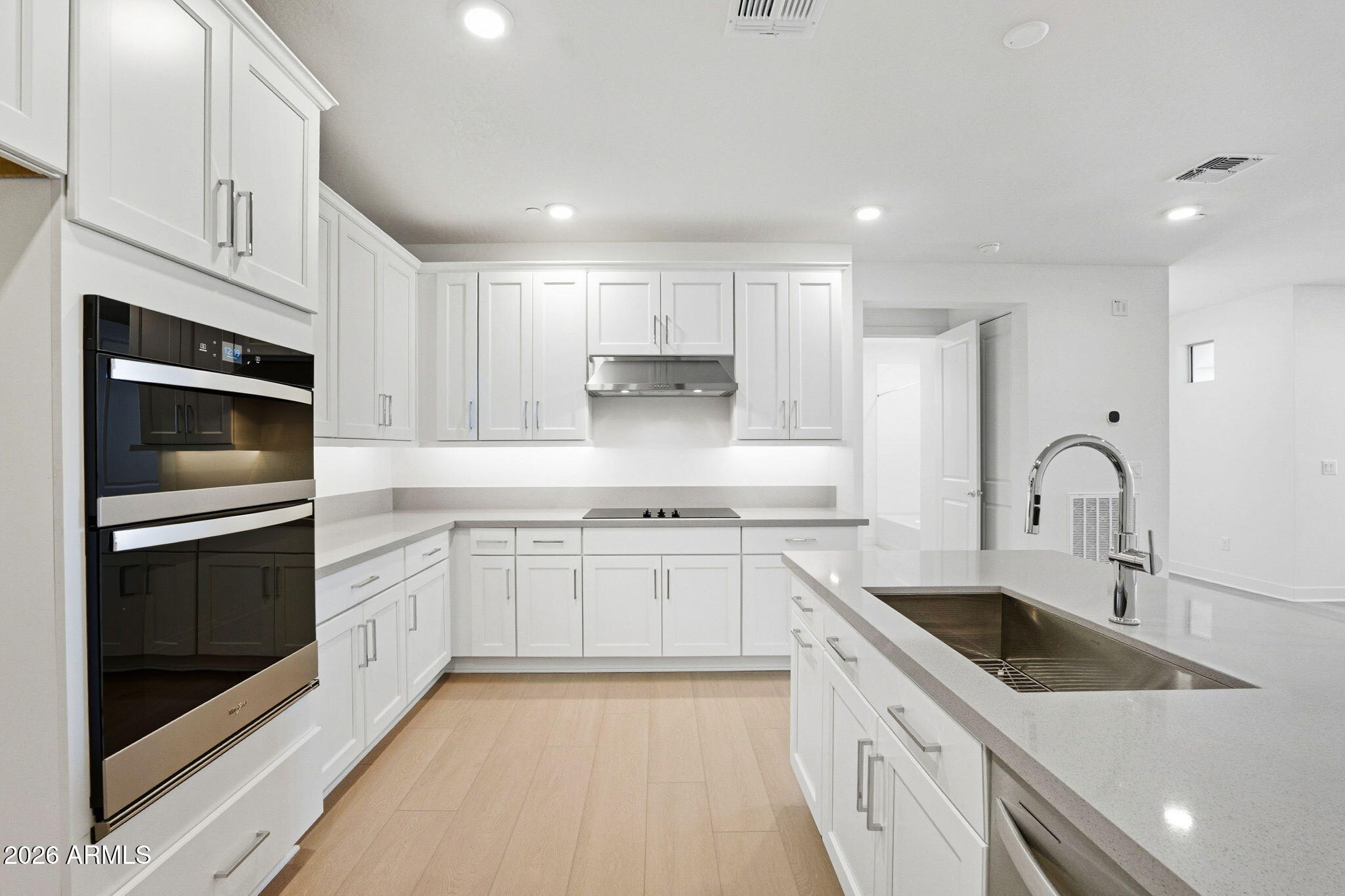 2121 W Sonoran Desert Drive 123