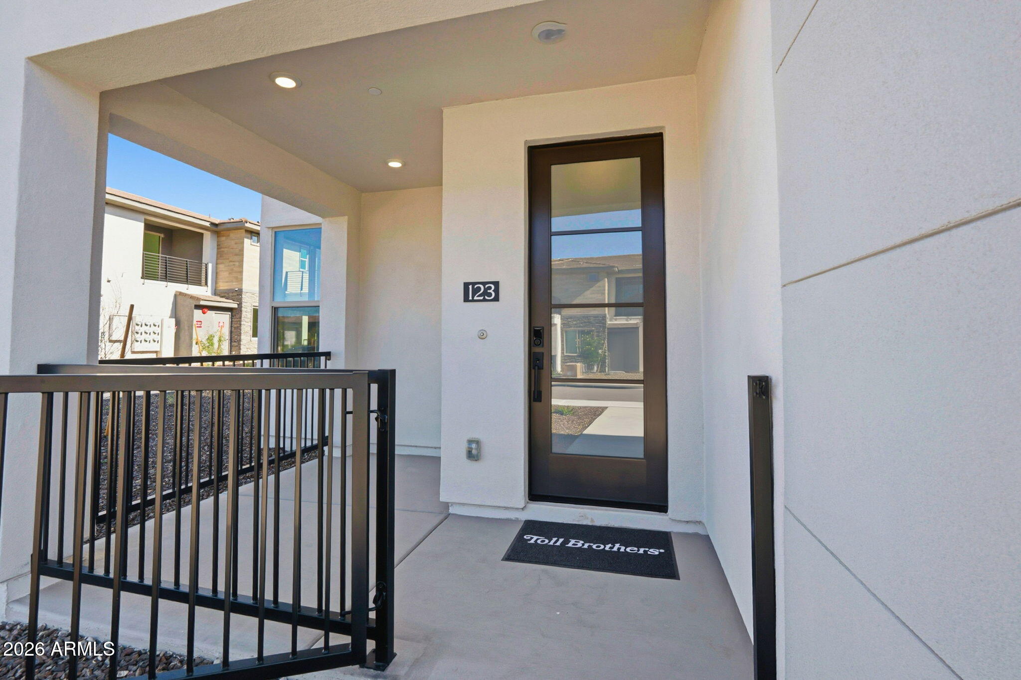 2121 W Sonoran Desert Drive 123