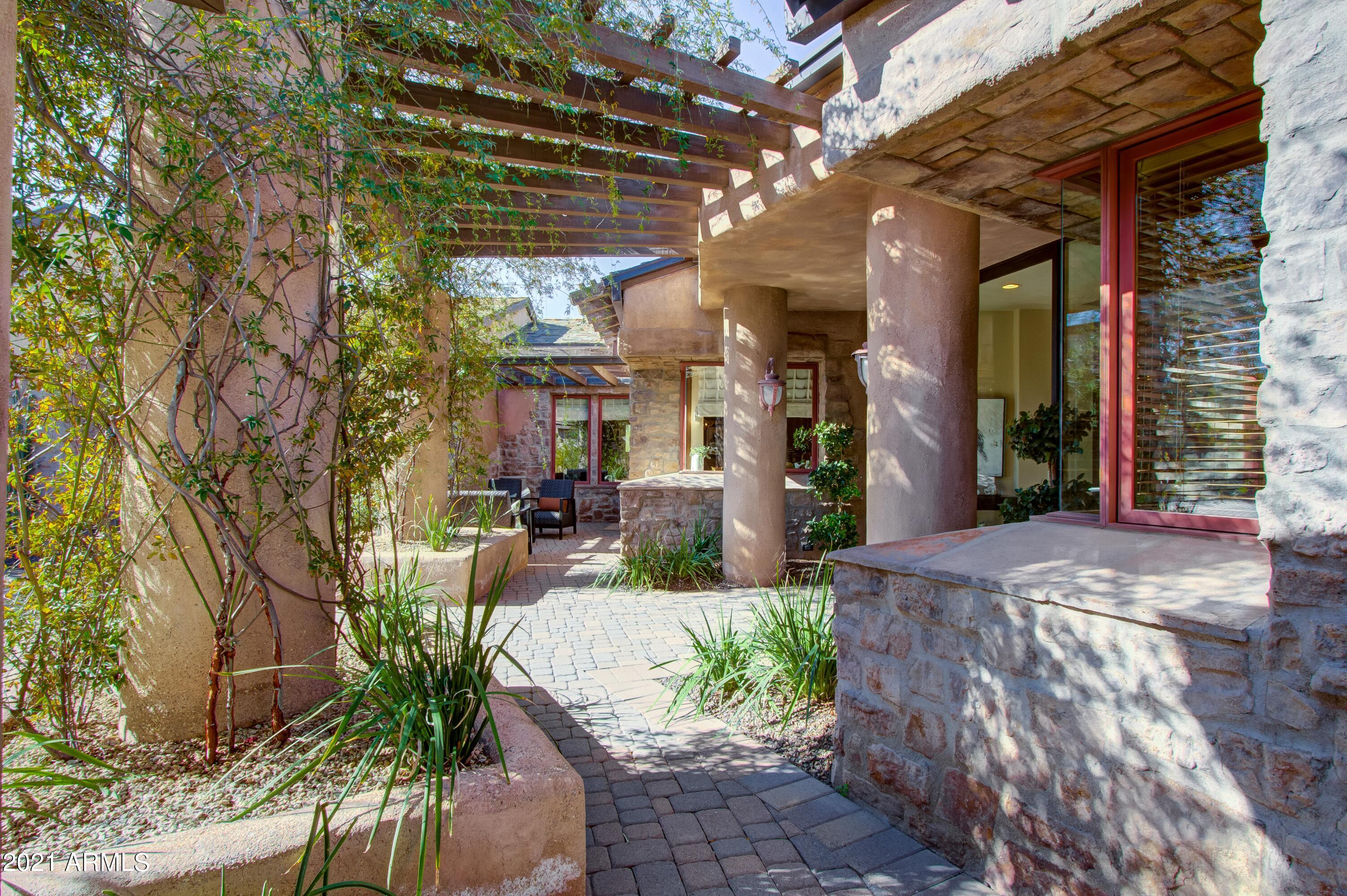 Estancia - Residential