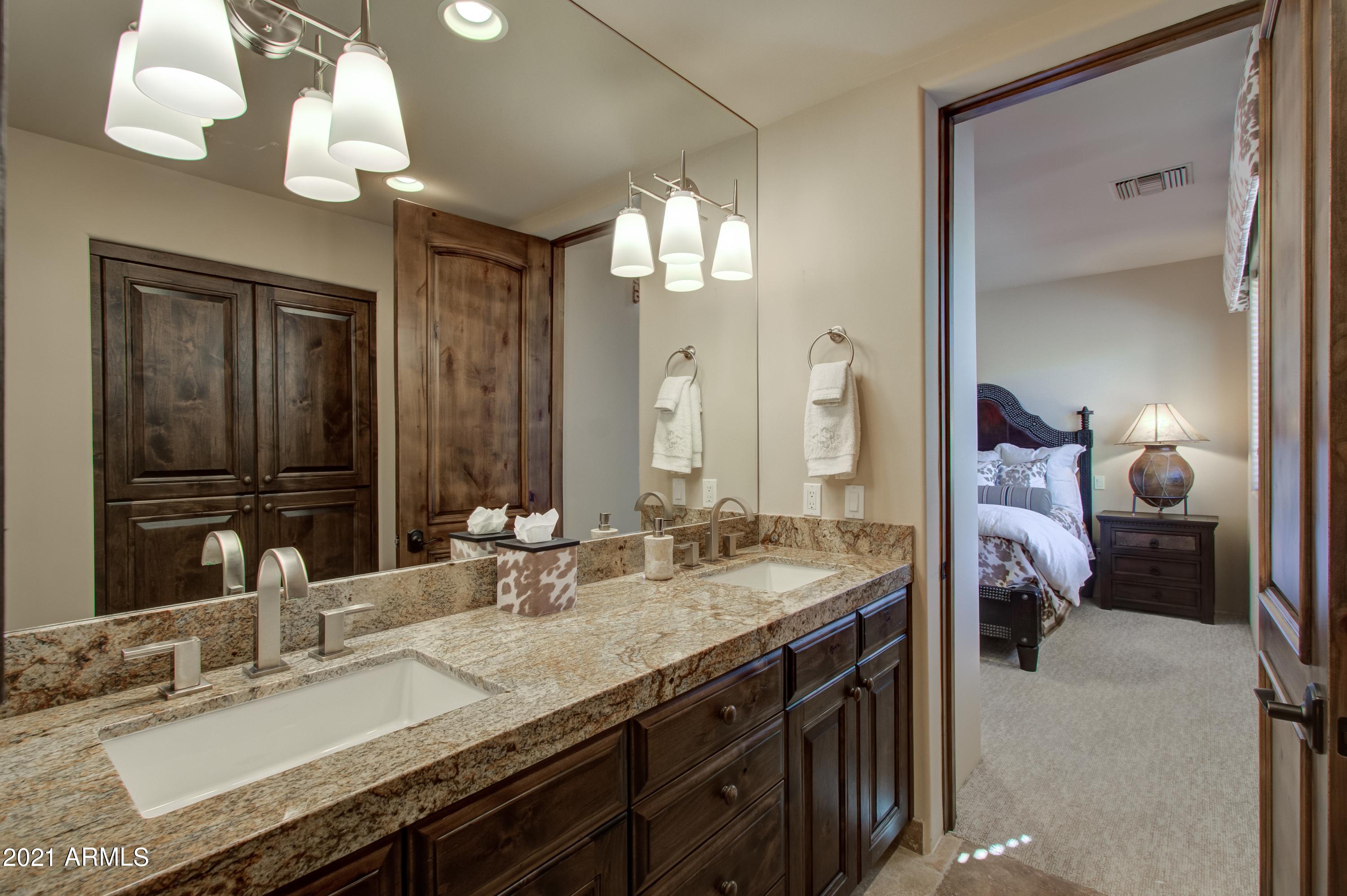Estancia - Residential