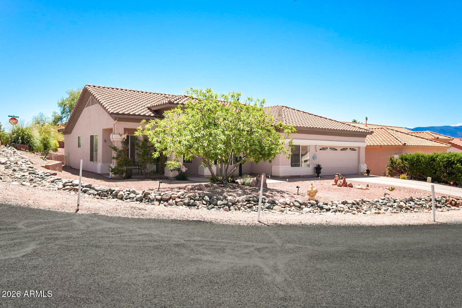 715 S WANDERING RIVER Road