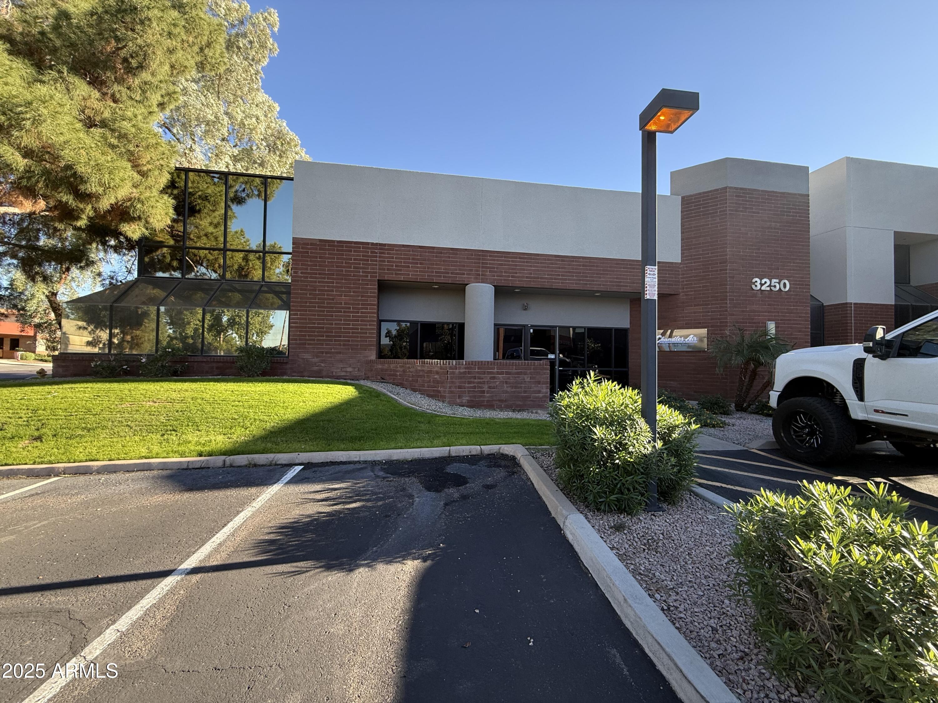 3250 N Colorado Street