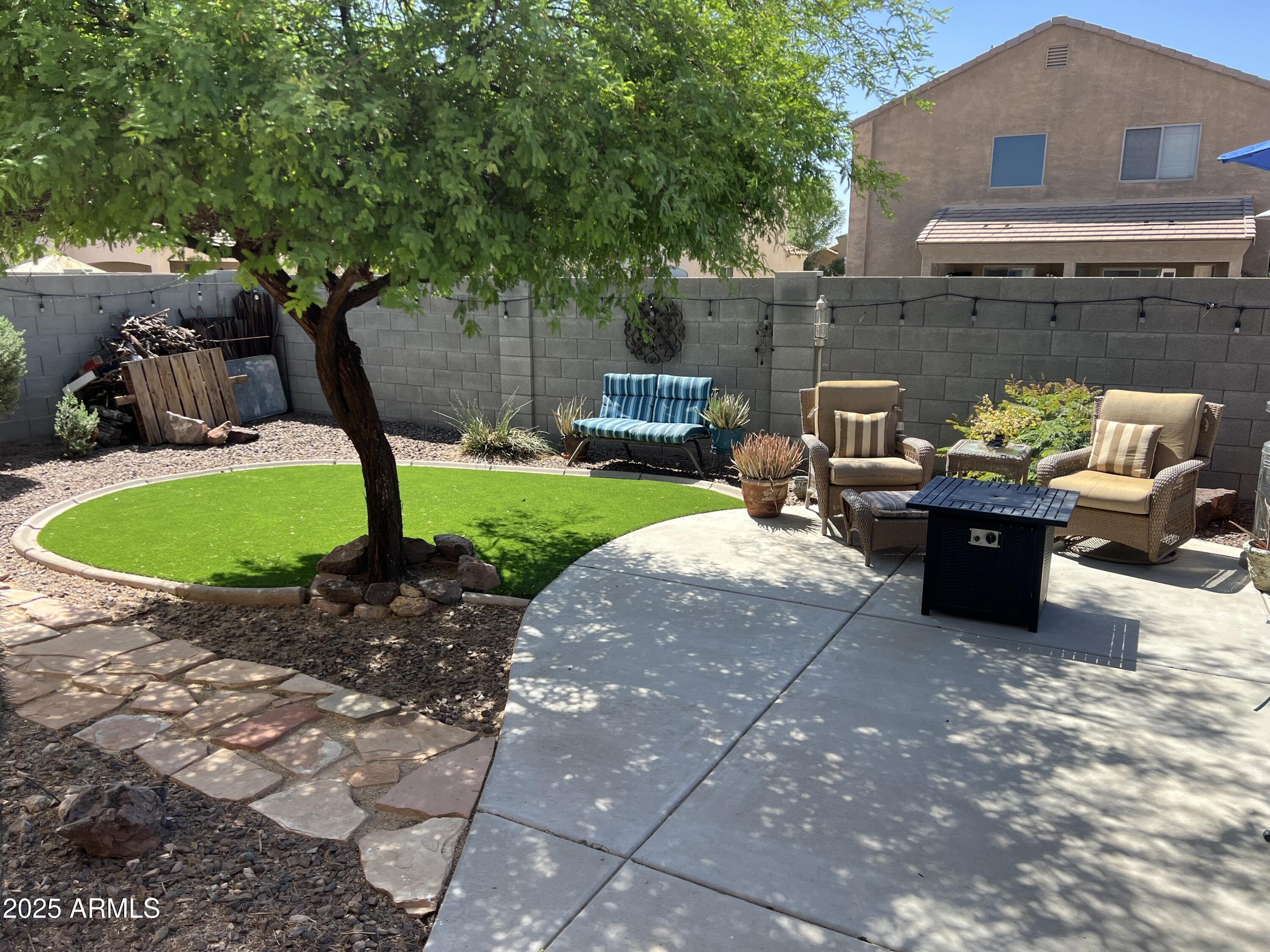 12027 W MORNING DOVE Drive