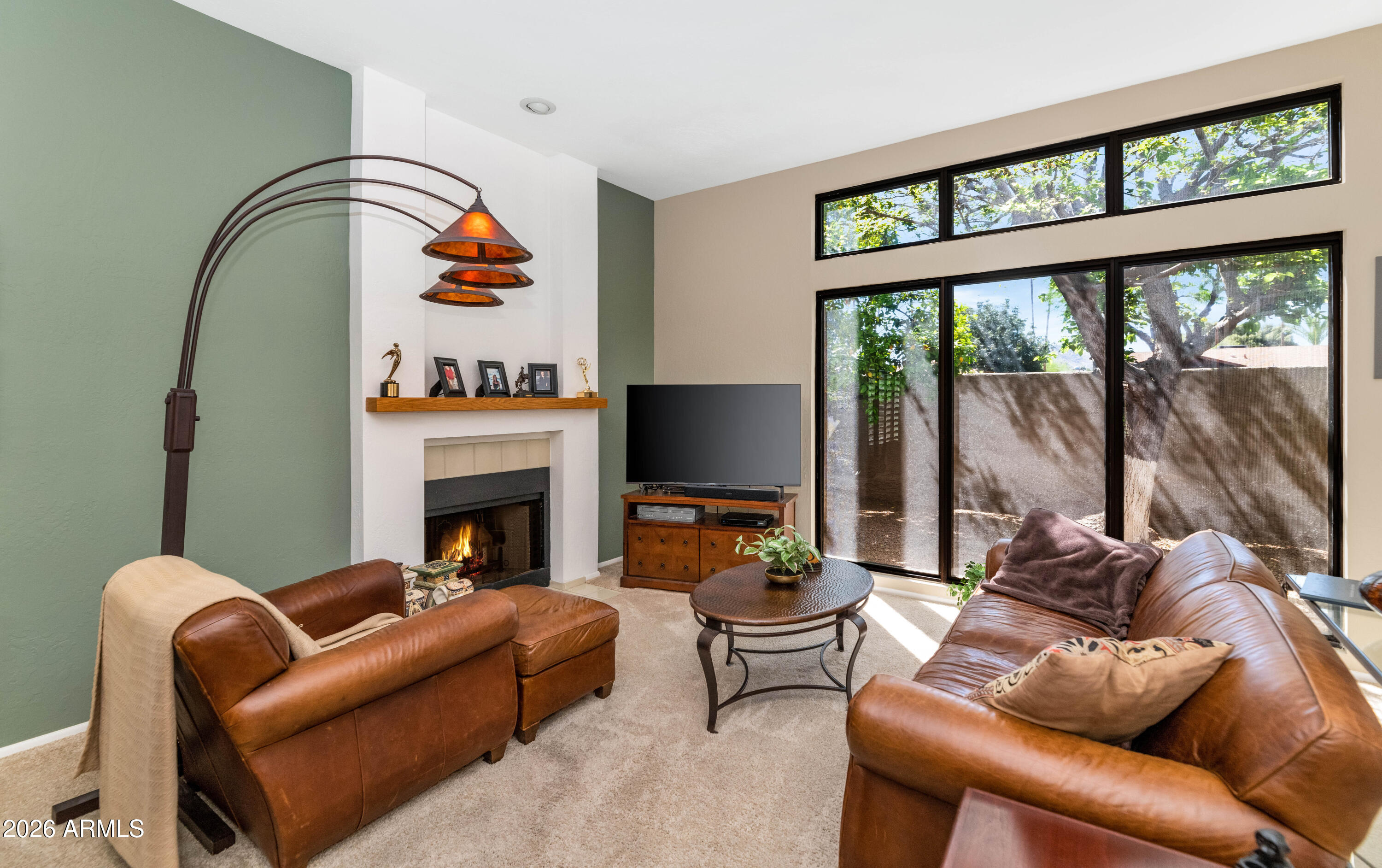 4005 E ROUND HILL Drive