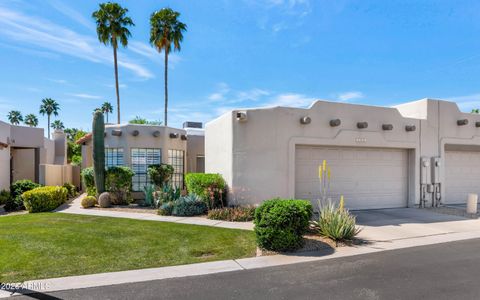 Photo of 4005 E Round Hill Drive, Phoenix, AZ 85028 (MLS # 7004935)