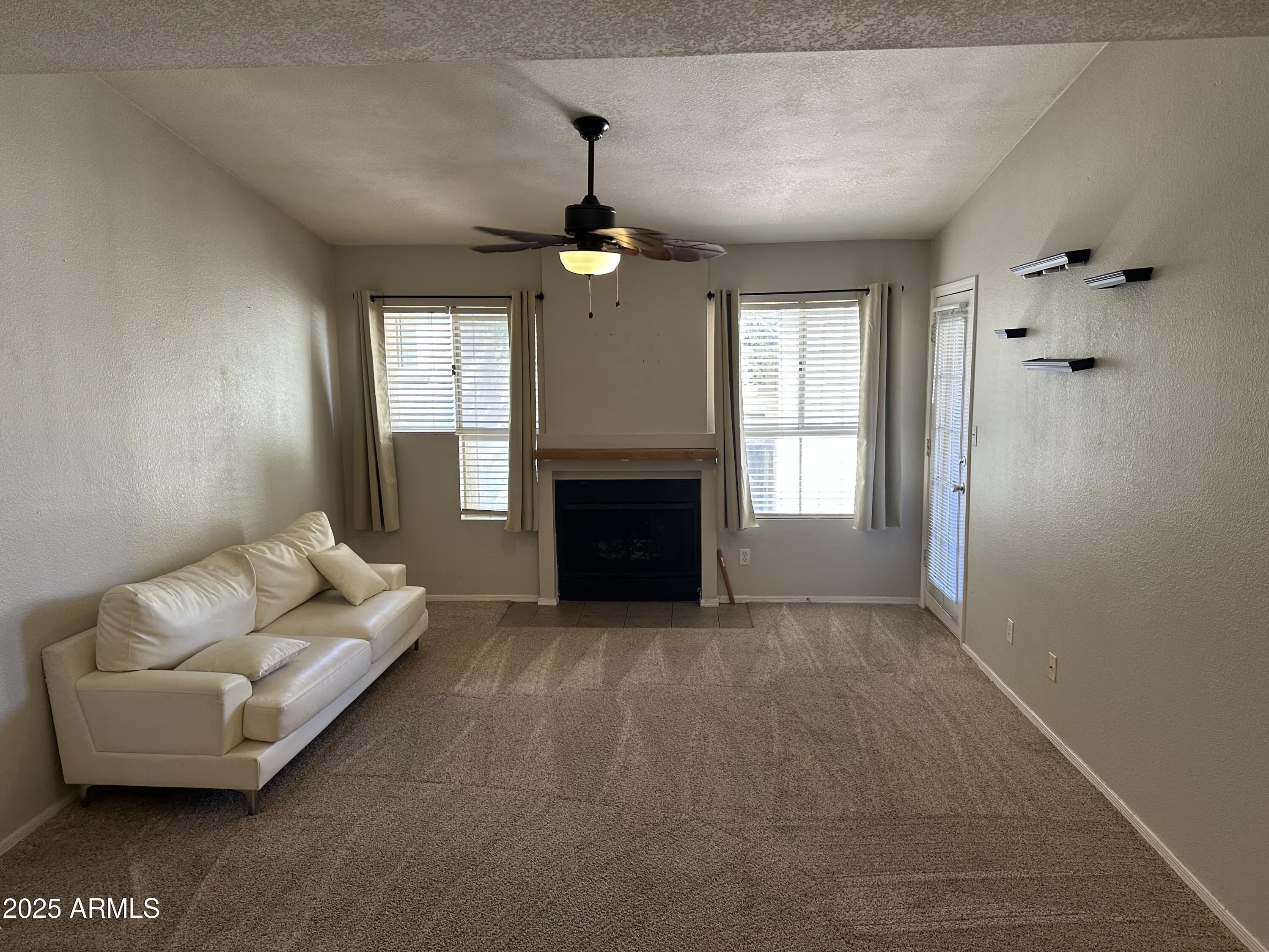 1880 E MORTEN Avenue 239