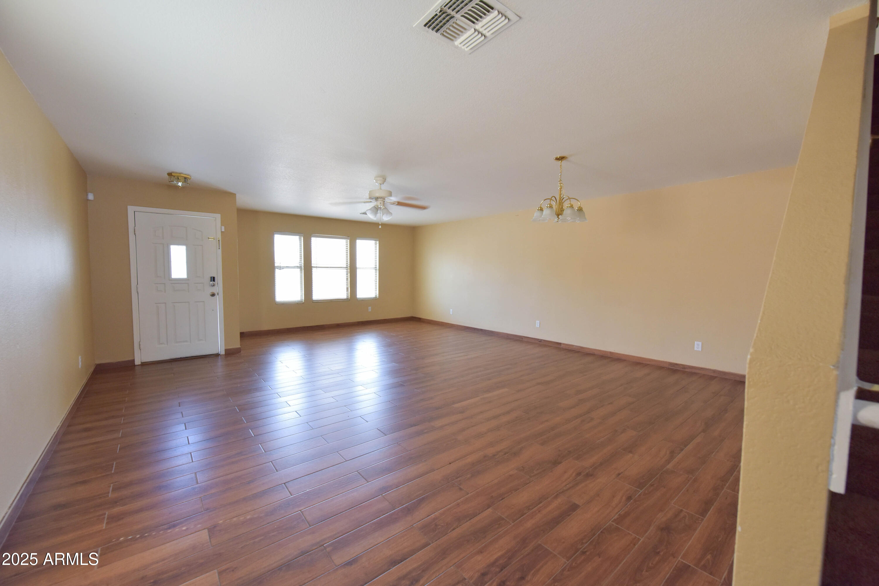 674 W PALO VERDE Street