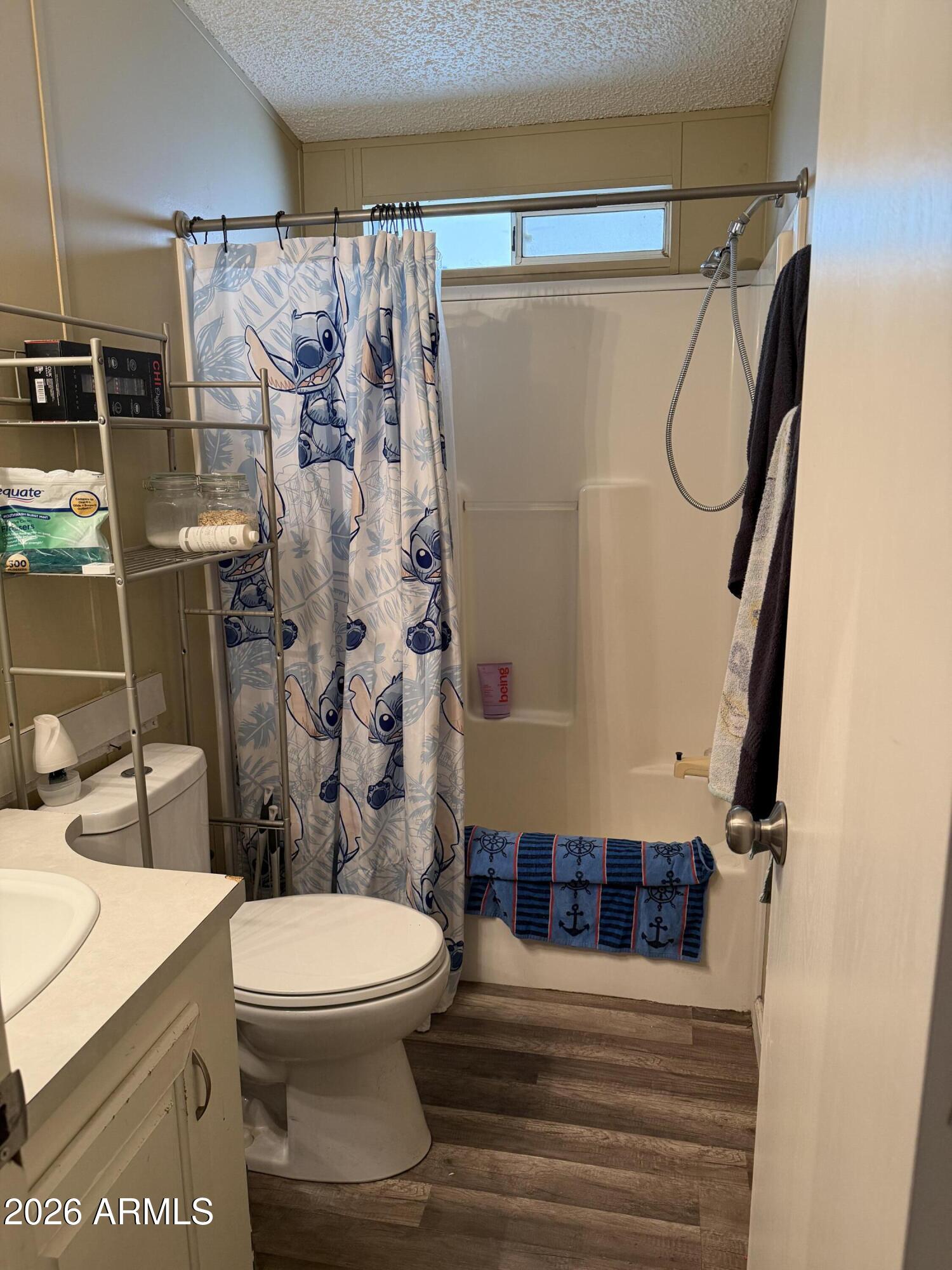 10529 N HILLSIDE Drive