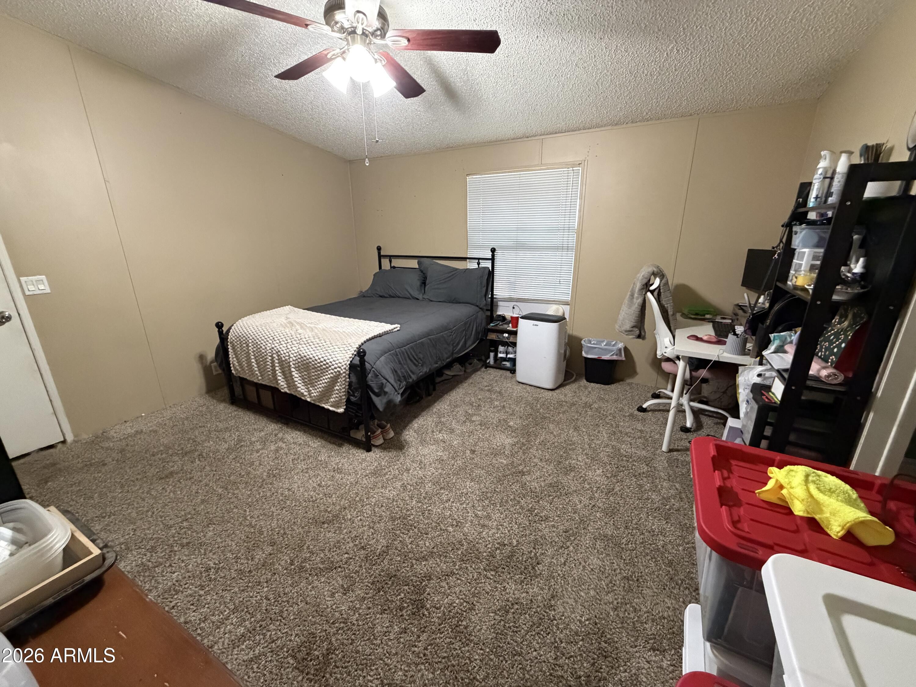 10529 N HILLSIDE Drive