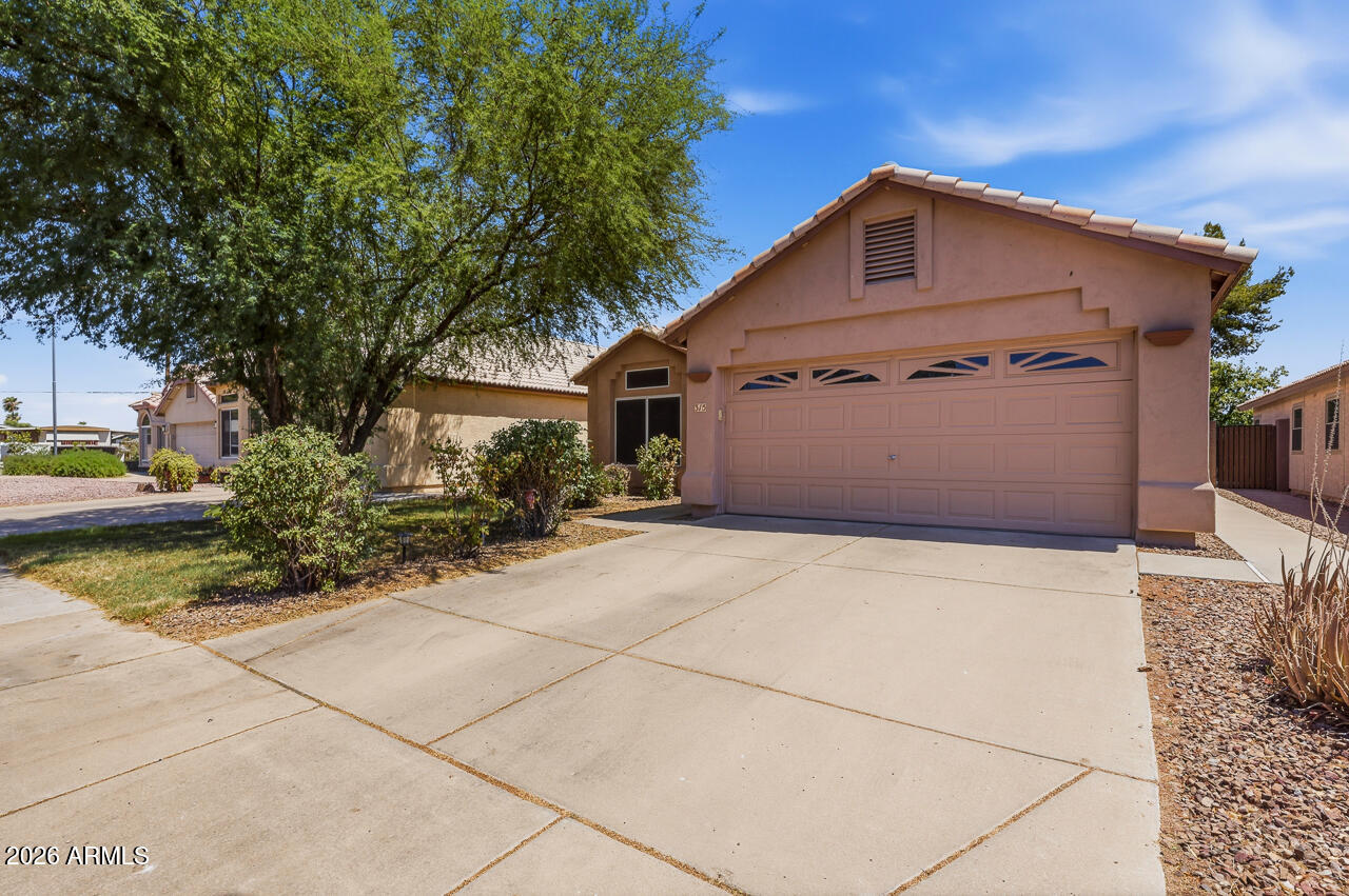 315 W KELTON Lane
