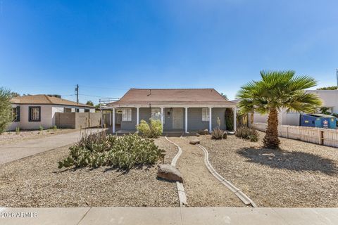 Photo of 1837 W Roma Avenue, Phoenix, AZ 85015 (MLS # 7006470)