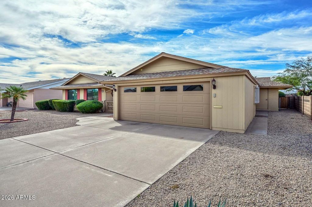 Photo of 9933 W Concord Avenue, Sun City, AZ 85351 (MLS # 6993631)