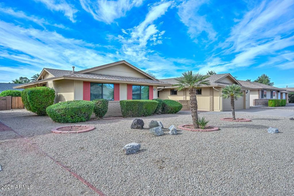 Photo of 9933 W Concord Avenue, Sun City, AZ 85351 (MLS # 6993631)