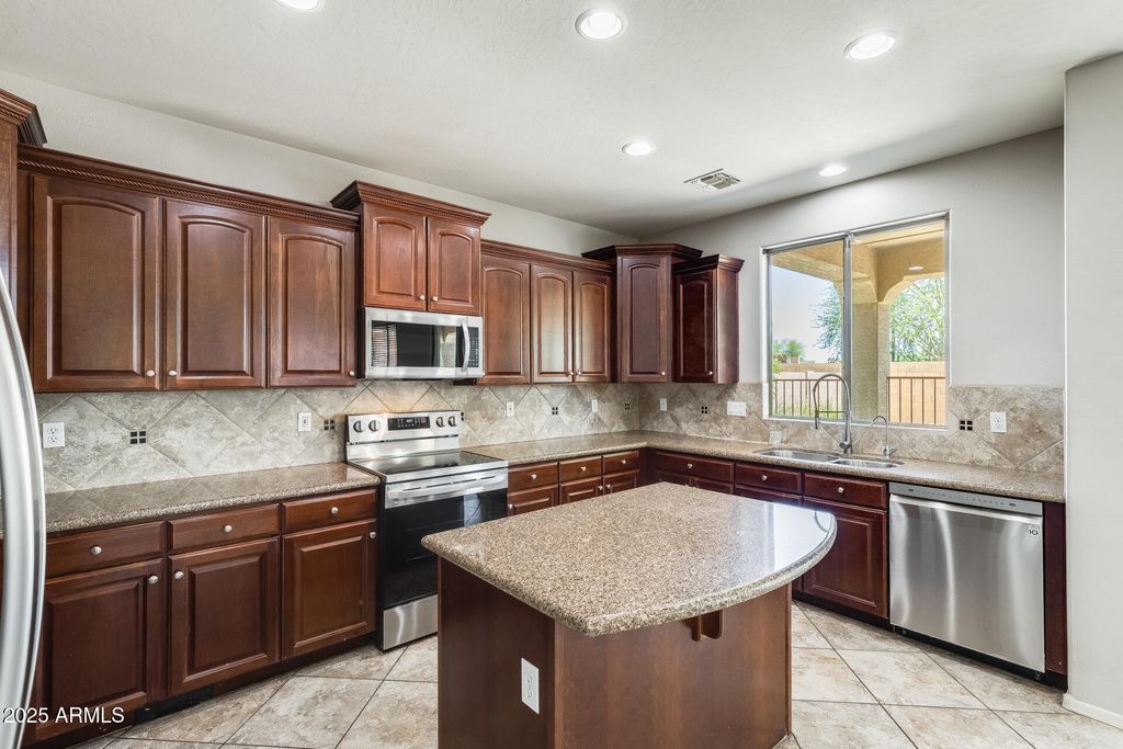 Photo of 2762 E Clifton Avenue, Gilbert, AZ 85295 (MLS # 6917269)