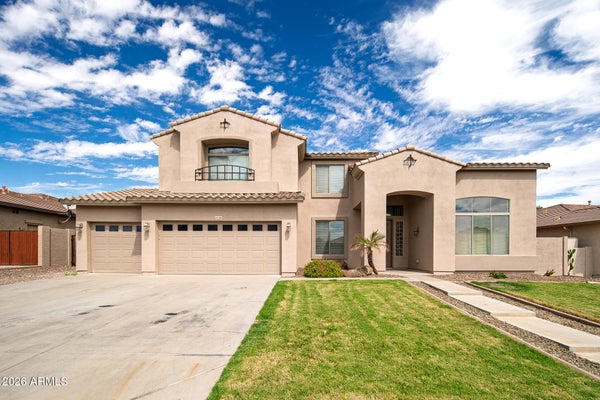 18320 W BANFF LN, SURPRISE, AZ 85388 - Image c5aba4c6faee7064cf6f7e6f93244b91/445163612