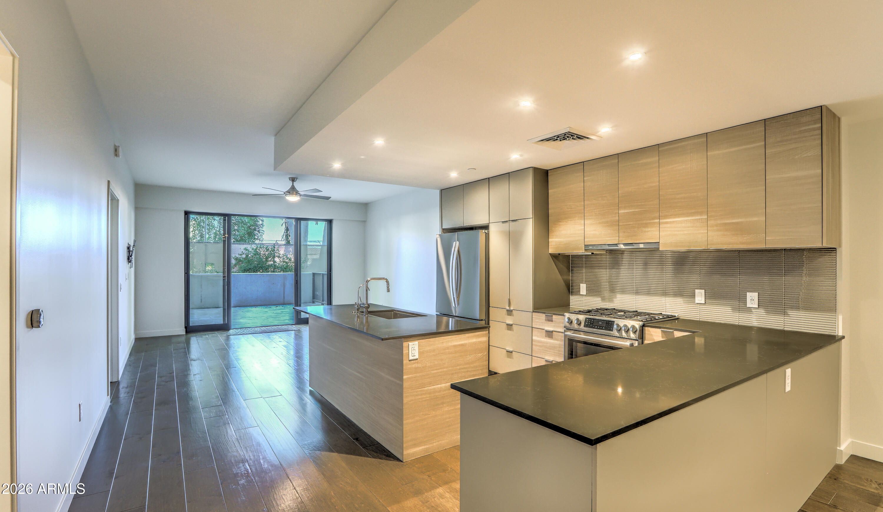 2300 E CAMPBELL Avenue 121