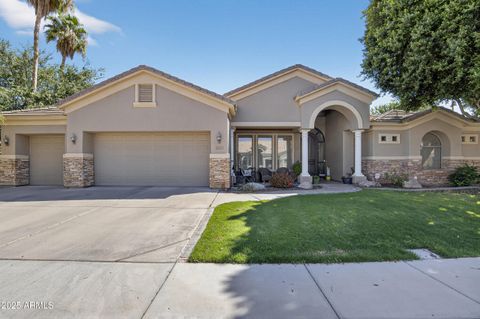 1333 N CLIFFSIDE Drive Gilbert AZ 85234