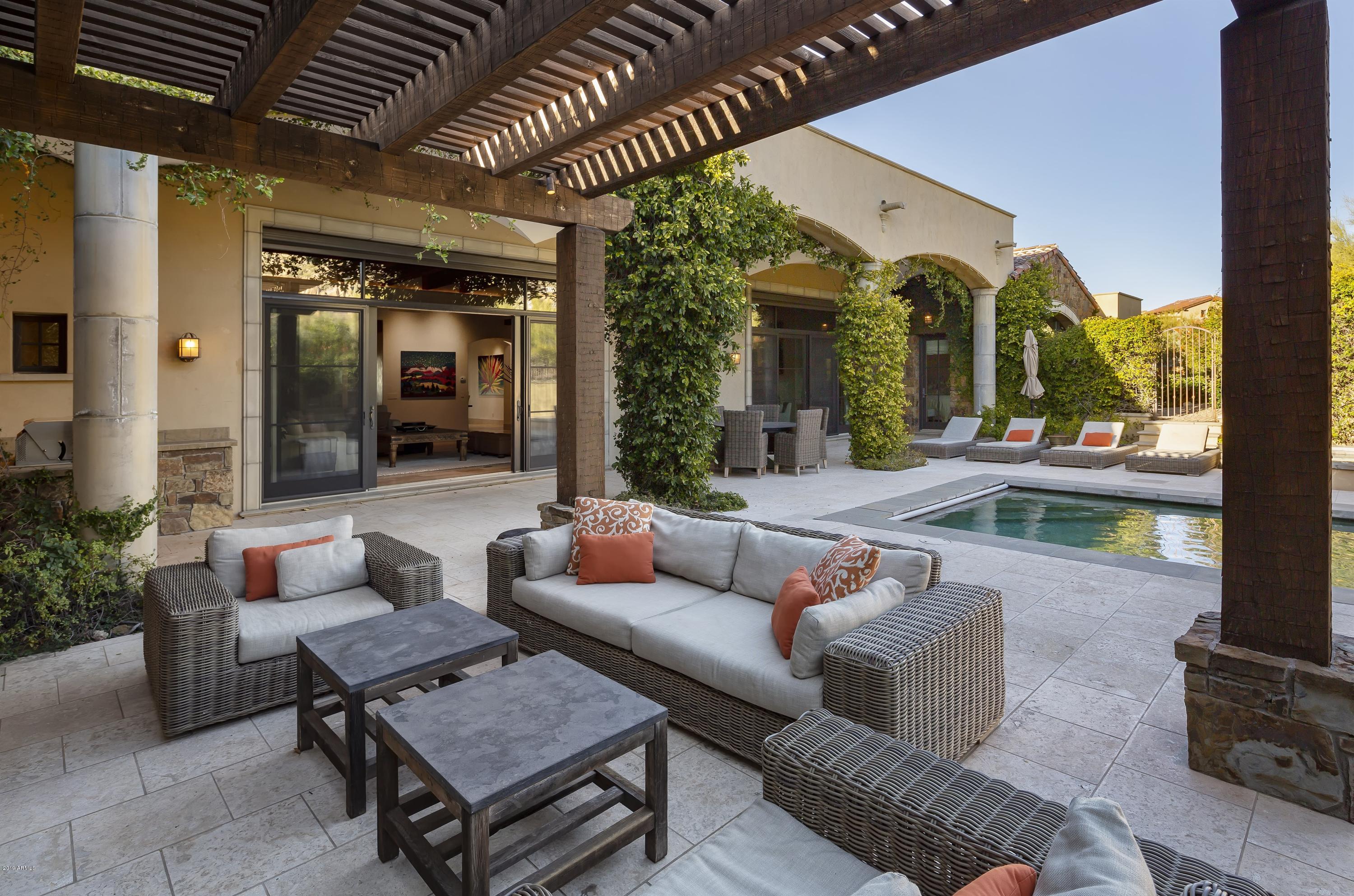 Estancia - Residential
