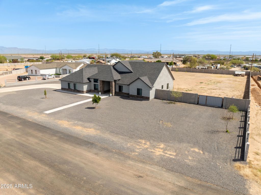 listing image 63
