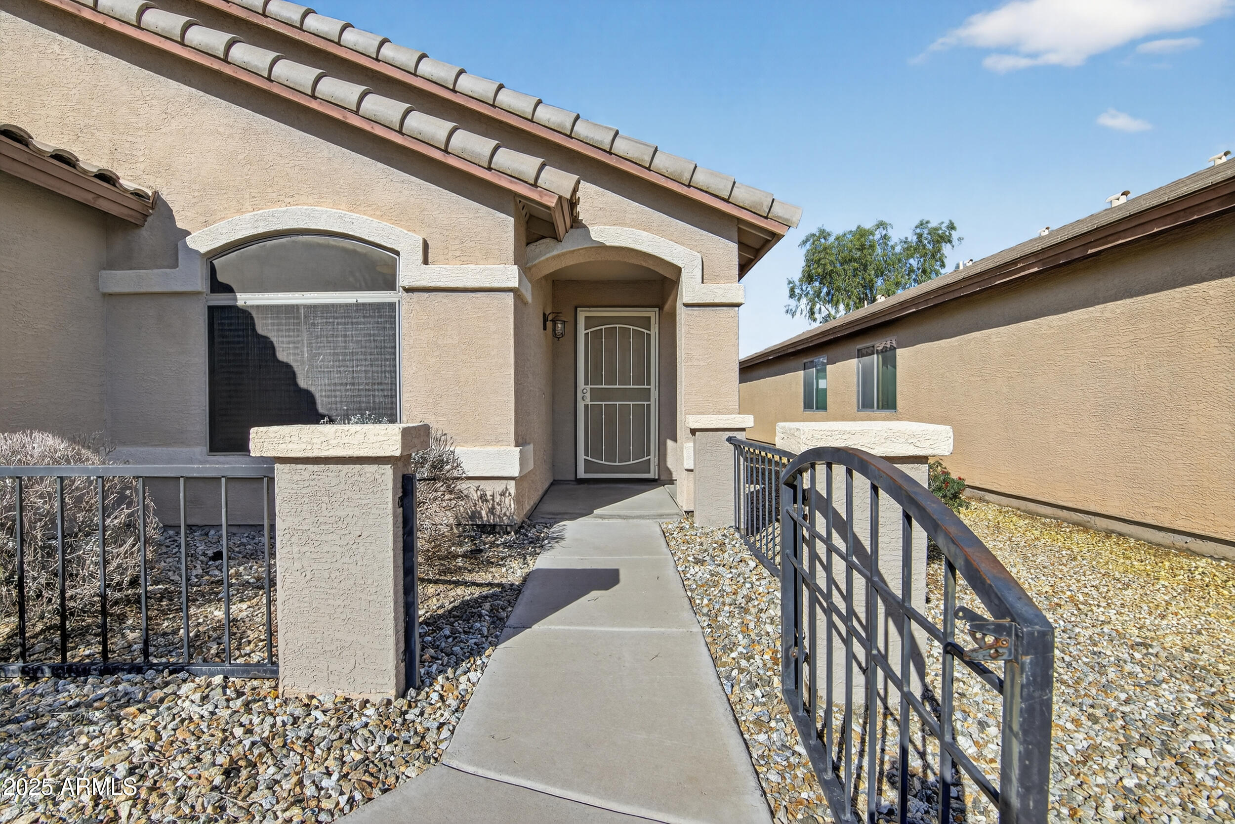 25792 W KENDALL Street