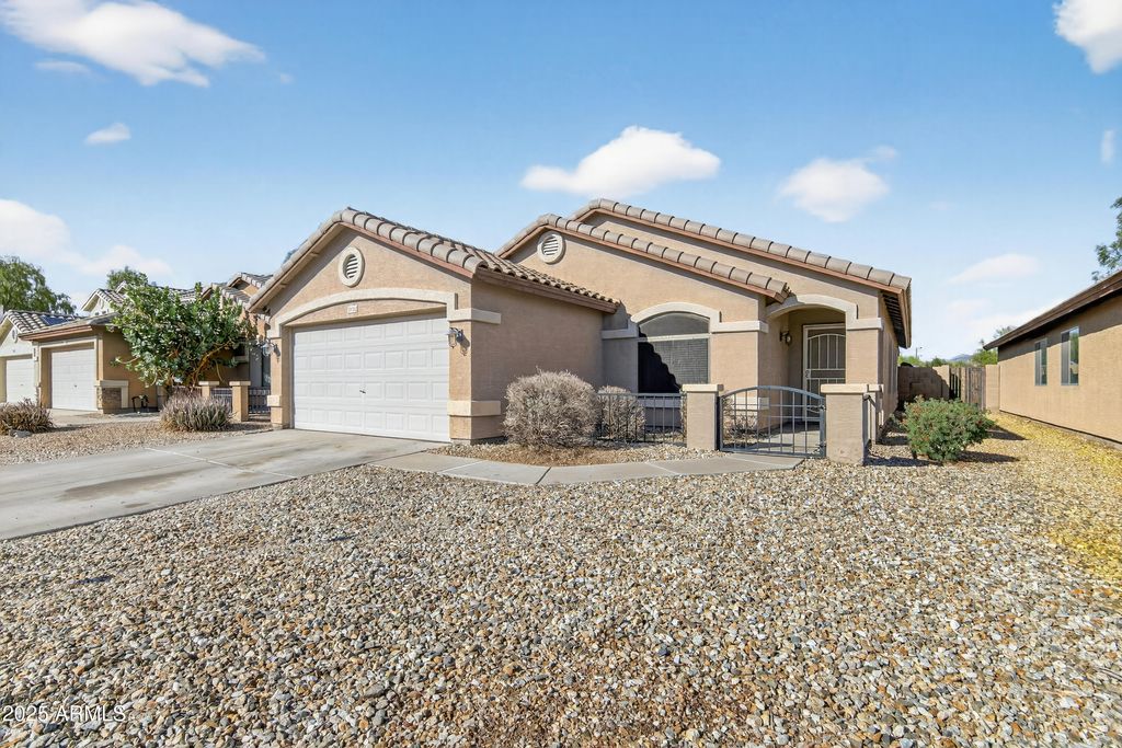 Photo of 25792 W Kendall Street, Buckeye, AZ 85326 (MLS # 6951827)