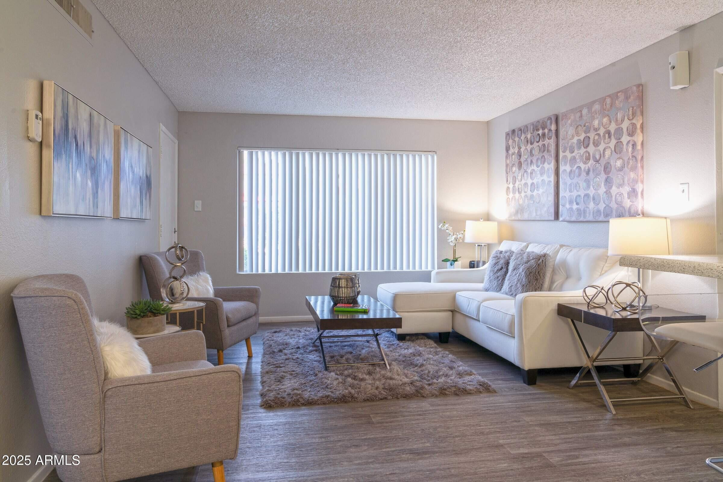 1620 W Southern Avenue B1