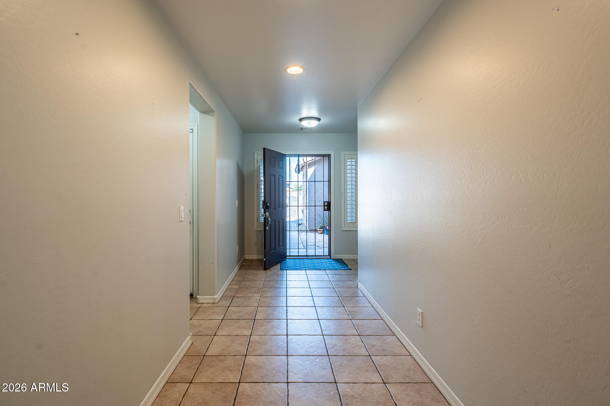 25509 W MAGNOLIA Street