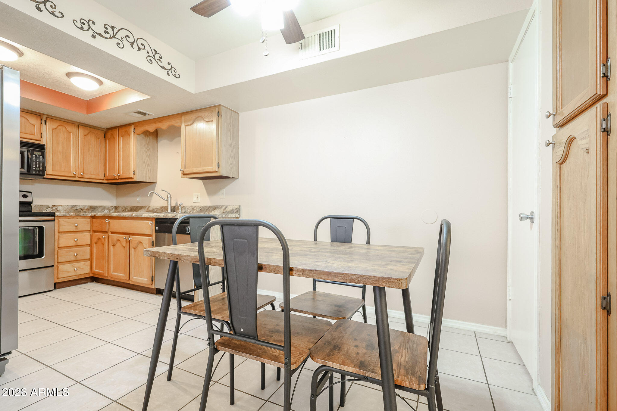ASPEN SPRINGS CONDOMINIUM - Residential