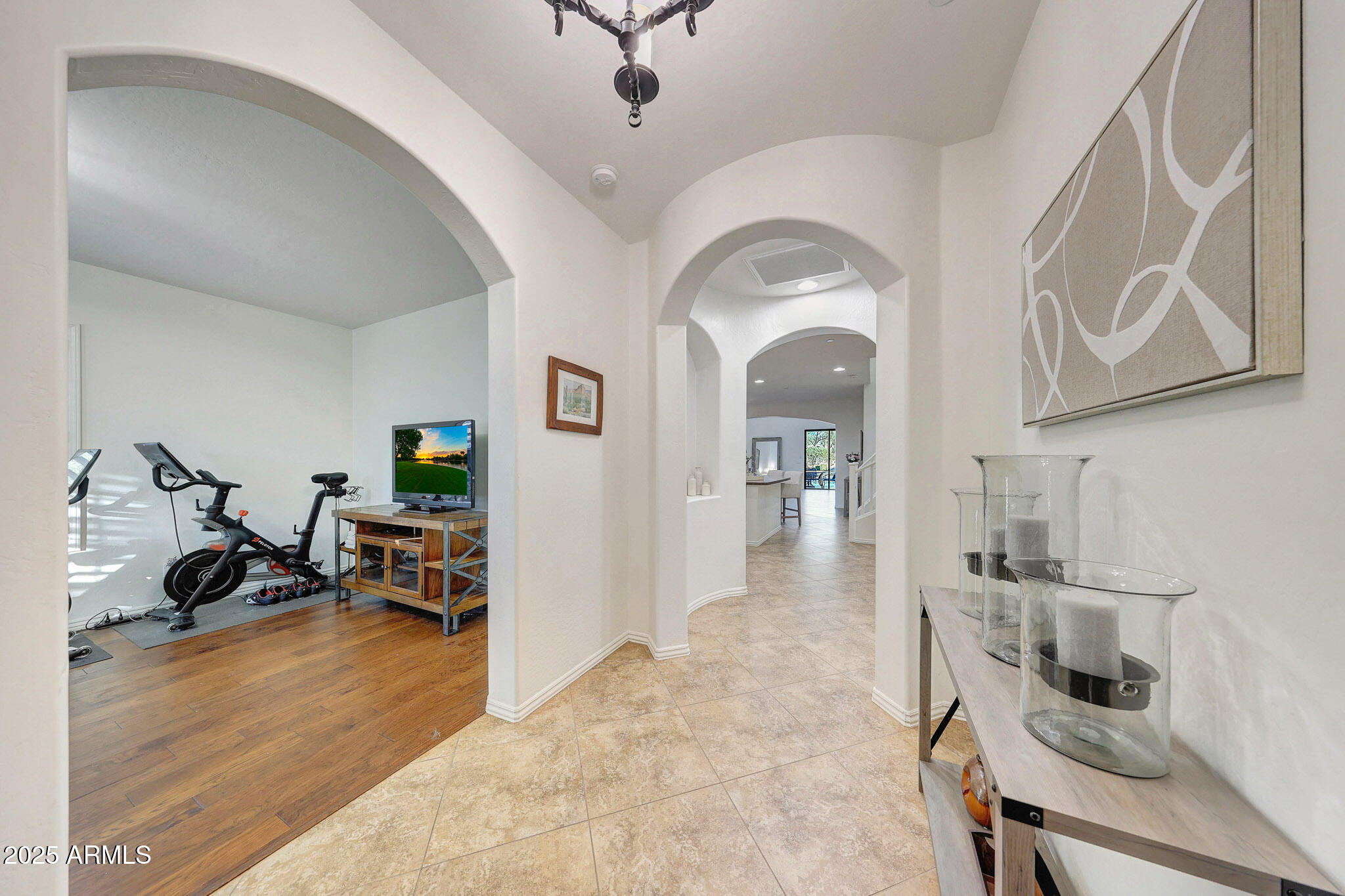 9845 E EDGESTONE Drive