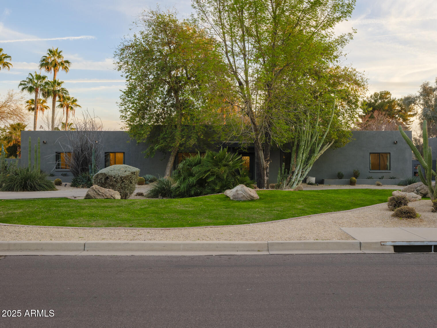 8433 E CHOLLA Street